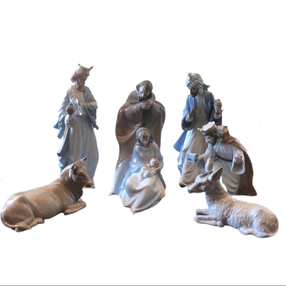 Lladro NAO Nativity Christmas